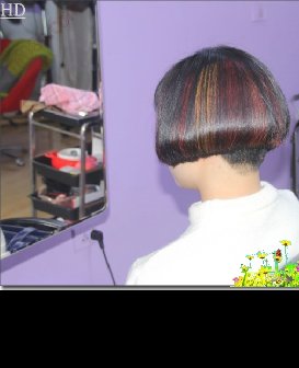 长发少妇剪五色BOB头