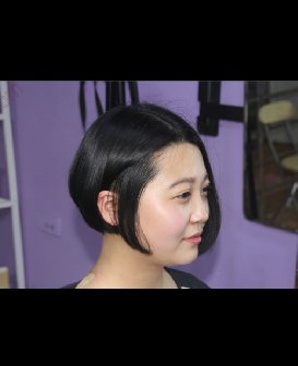 美艳少妇剪时尚BOB头