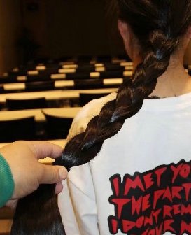 剪去白净姑娘的及腿长发-上帝之手608#