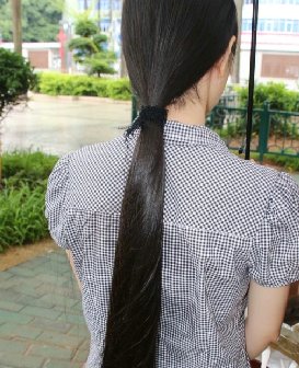 剪去白净美女80公分细丝长发-发之美420#