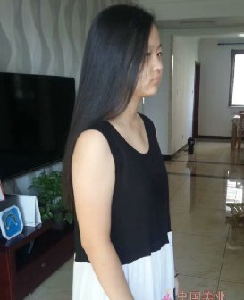 在女孩家中剪去女孩46公分细丝秀发-海浪1671#