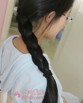 剪去眼镜姑娘的披肩长发-上帝之手900#