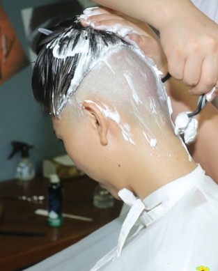 卷发美女剃后空BOB发型-芳飞1178#