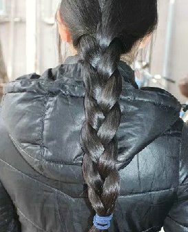 再剪乡村少妇秀发-上帝之手943#