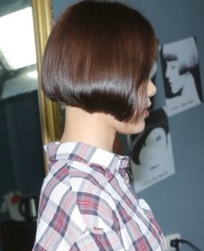 姑娘剪时尚BOB后漂亮多了-芳飞1200#