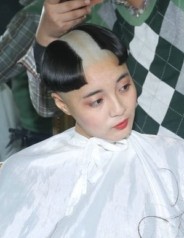 锅盖美女继续剃光锅盖发型-芳飞1207#