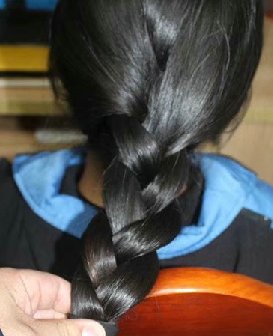 剪去姑娘的粗壮短发-上帝之手977#