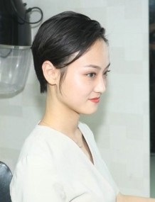 职业美女剪男式发型后更精神了-芳飞1226#