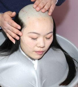 冬天里大姐来剃光头-芳飞1265#