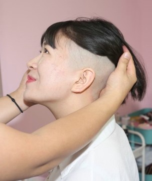 少妇这个高脚全空式BOB剃得有特色-芳飞1280#