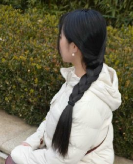 公园边剪刚毕业大学女生秀发-狠狠爱李3143#