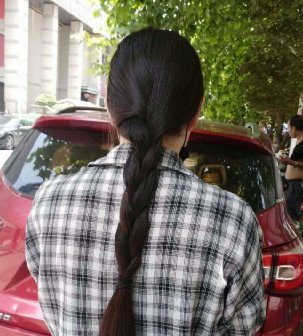 在车内剪去白净美女60公分秀发-狠狠爱李3728#