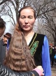 新疆伊犁伊宁长发女库尔斯那依1.8米长发回顾