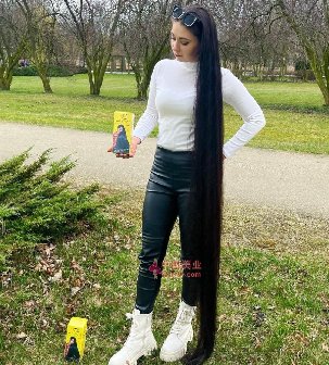 波兰长发女Karolina Czajkowska 1.75米长发大图28张