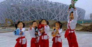 真人版奥运“福娃”：中国首例五胞胎，20年过去了，他们怎样了？
