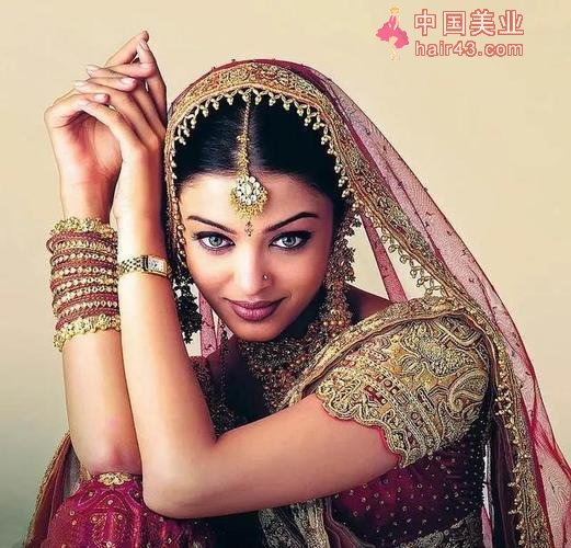 艾西瓦娅：印度第一美女，一张脸折服13亿人，为何嫁给香蕉树？