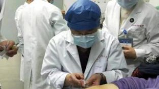 西安市第三医院:新技术带来关节损伤新“膝”望