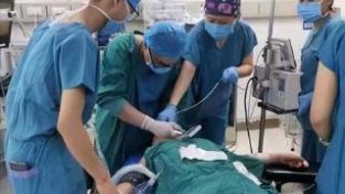 西安市红会医院手术麻醉二科成功为短颈综合征病例实施麻醉