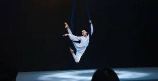 空中瑜伽王文润专访：进击的舞蹈行者