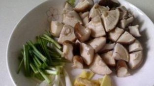 香菇豆腐的做法，不仅下饭而且还有利于孩子身体健康