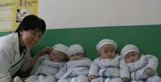 19年前，湖南产妇冒险生下中国首例全男四胞胎，如今怎么样了？