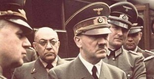 希特勒上台后，到底用了什么办法，让濒临崩溃的德国起死回生？