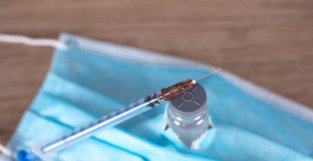 钟南山：加强免疫势在必行，建议使用异种疫苗作为序贯接种
