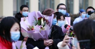 上海累计出院和解除隔离医学观察的人数超过2万人