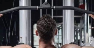 高位下拉增加背部发力感受的关键