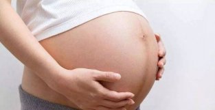 孕期的三种“感受”，暗示宝宝很调皮，孕晚期要注意，比较不稳定