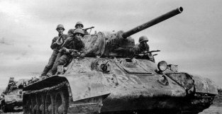 为何德国猛吹哈尔科夫反击战？只差5公里，苏军坦克几乎活捉希特勒