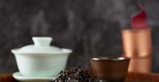 家庭存茶用什么器陶最合适？