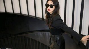 张佳宁太酷了，把黑衣穿搭穿出了高级感，诠释了女新帅气的一面