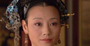此女14岁嫁给了雍正皇帝，结识甄嬛后好运不断，一直活到了97岁