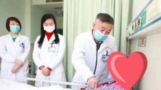 76岁男子胸痛发作频繁，济南市中心医院开通无残端复杂CTO