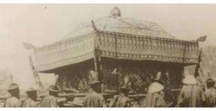 最后一个国葬的中国皇帝，128人抬棺，人山人海，百姓自愿跪送