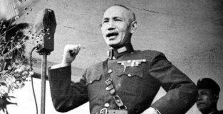 抗战中，蒋介石为什么做了此事不敢承认，还要嫁祸于日军？