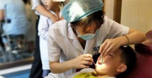 10岁娃用牙洞修复牙膏损失6颗牙，牙体硬组织无法通过化学剂再生