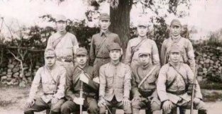 令日军胆寒的八路军团长，喜欢活埋俘虏，但是却在建国前被执行抢决