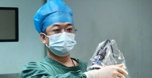 长沙京石医院：男子把腹痛当小事 隐忍两年把胆囊拖“没了”