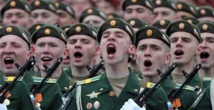 请注意，莫斯科在广播：红场阅兵的“开场呼号”，了解一下