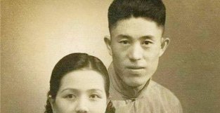 她17岁嫁给国军中将，因不愿去北京而离婚，晚年后悔想复婚被拒绝