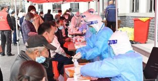 上海本轮疫请累计报告553例死亡病例 新增本土病例已连续11天下降