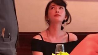 林志玲现身餐厅，脸颊绯红疑醉酒，网友：言谈举止都有点日本范儿