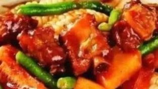 经选美食推荐：甜玉米焖排骨，蒜蓉炒西洋菜，青椒炒腊肉的做法
