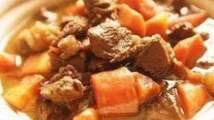 胡萝卜炖羊肉的做法，8成伦没吃过，味特美