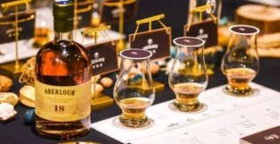 Bonham 旗下香港推出全球首个稀有威士忌 NFT