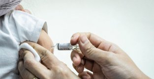 Nature：流感疫苗竟可降低90％的新冠重症！