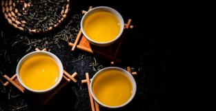 最适合中年人夏季喝的茶叶排行榜，红茶倒数第一，乌龙茶仅排第三