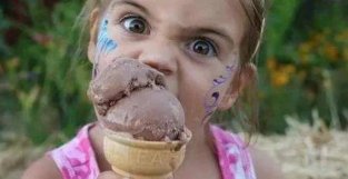 请孩子吃冰淇淋，你不是爱他，是在“摧残”他！